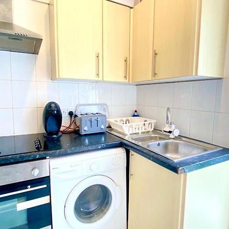 Modern And Cosy Studio Flat 伦敦 外观 照片
