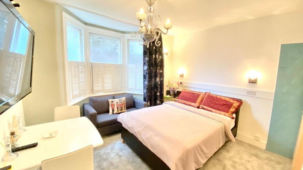 Modern And Cosy Studio Flat 伦敦 外观 照片